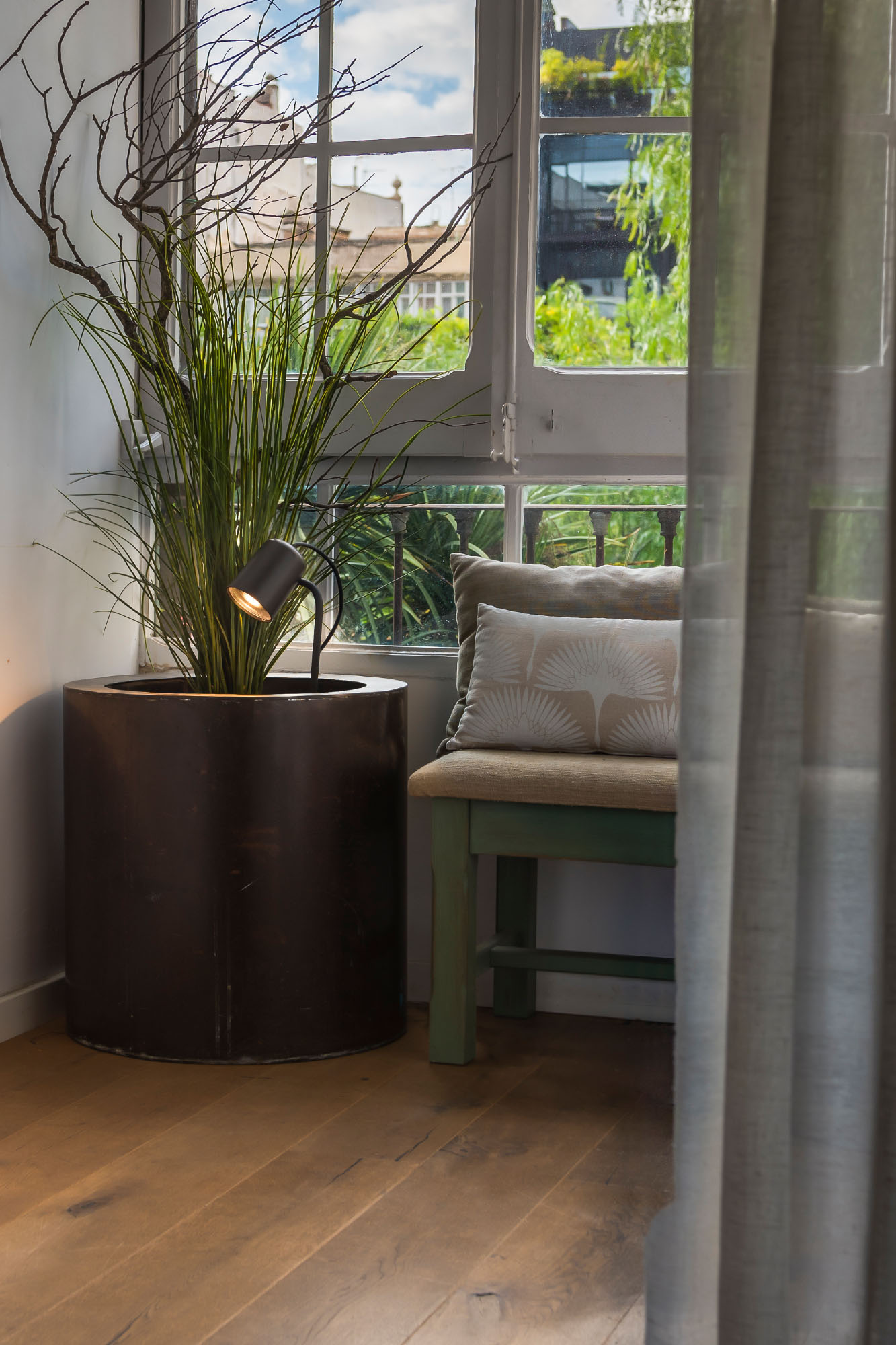 Faro FLOW Wandleuchte mit schwarzem Stab - 3