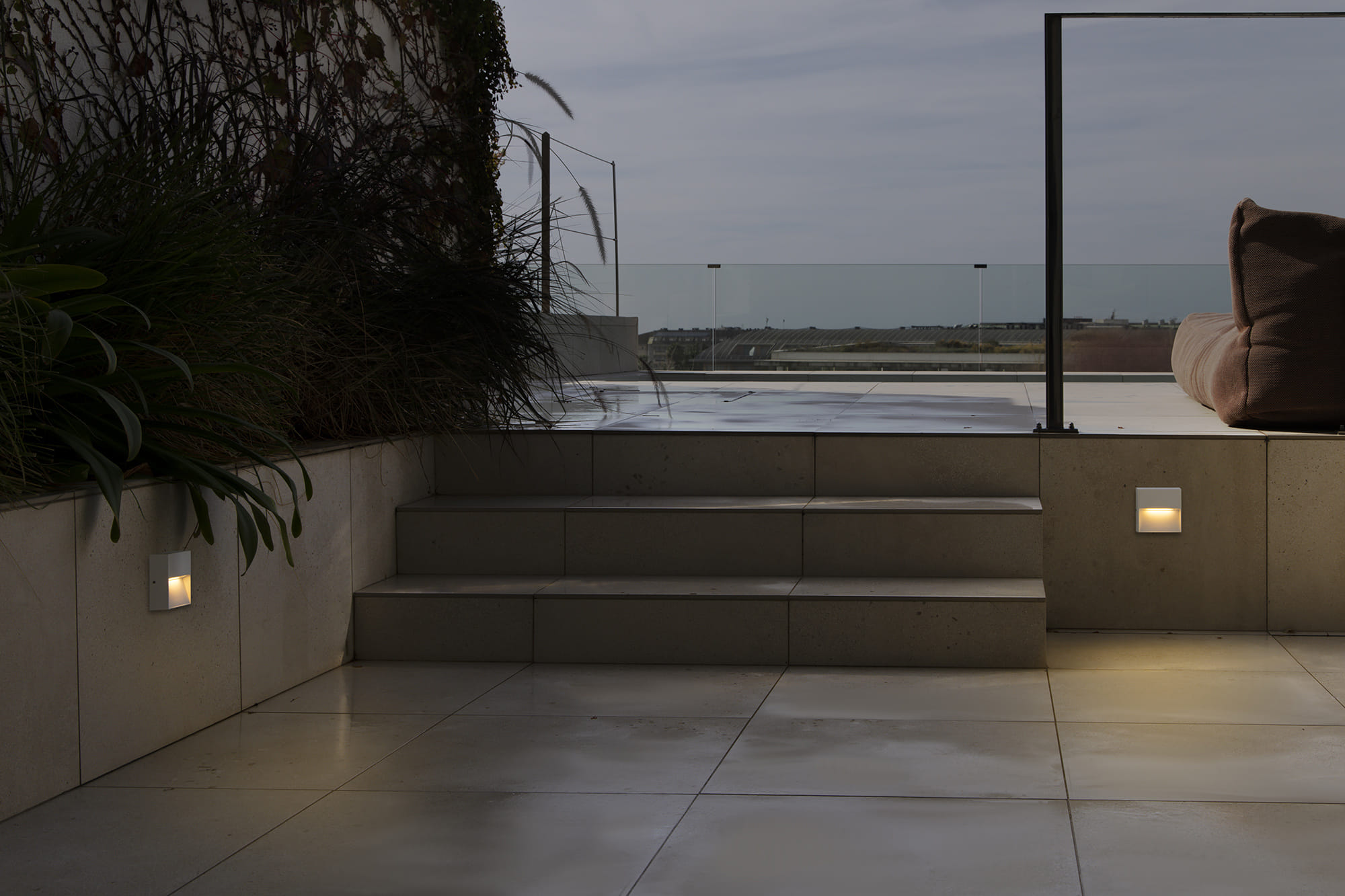 Faro DUNE SQ Quadrat-Wandapplikat in mattem Weiß, 3W 4CCT - Produktbild 2