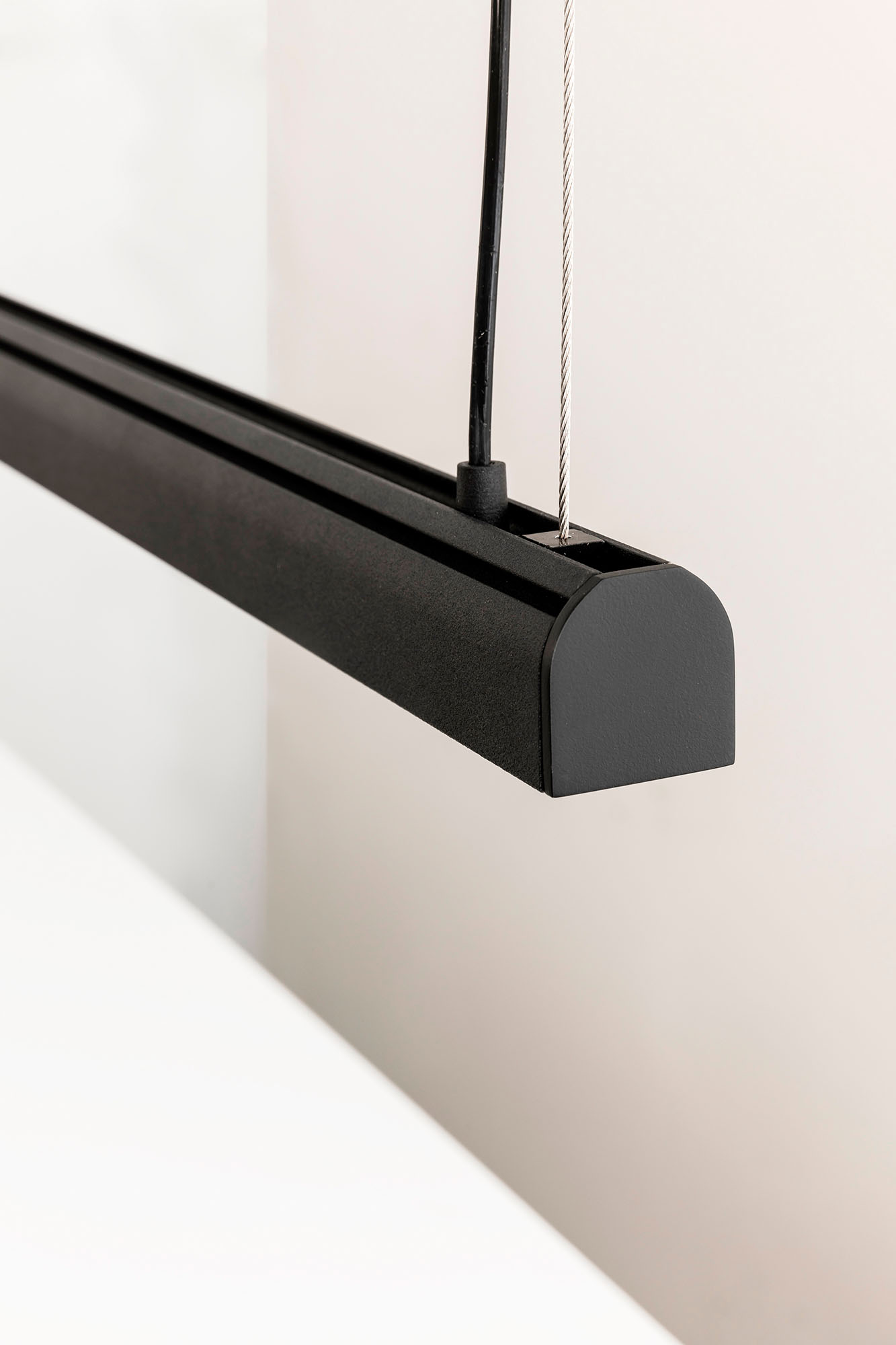 Faro VICO 1150 Schwarze Pendelleuchte mit aufgesetzter Deckenrosette - 6