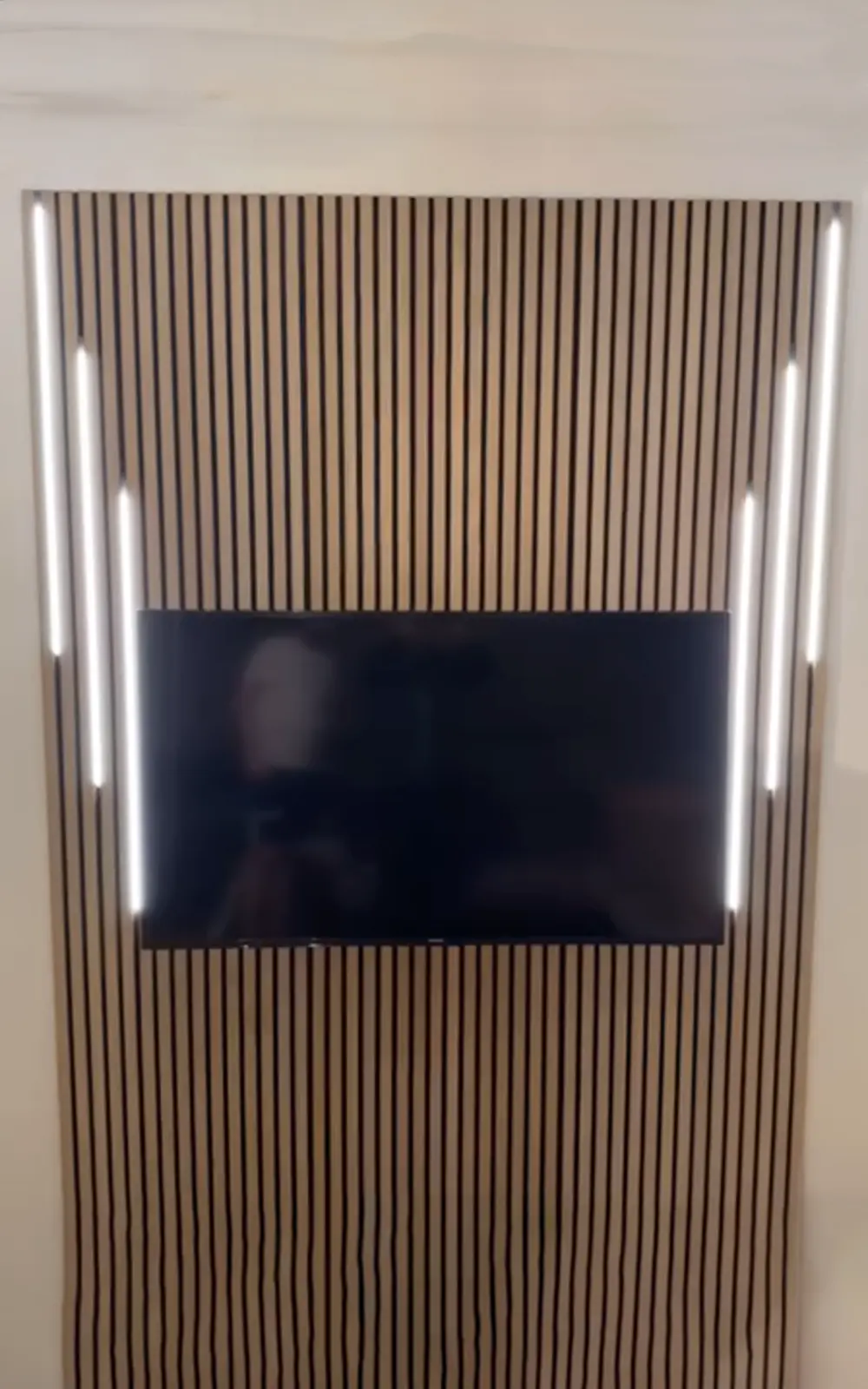 ISOLED Endkappe schwarz für Surf12 Flat mit Einspeiser für FC-Flexband, 50cm Kabel+MiniAmp-Stecker, max. 3A - 2