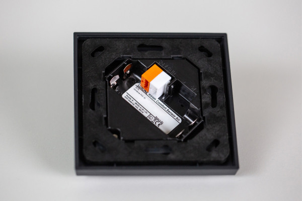 Loxone Raumklima Sensor Air Anthrazit (Temperatur, Feuchte) - Produktbild 3