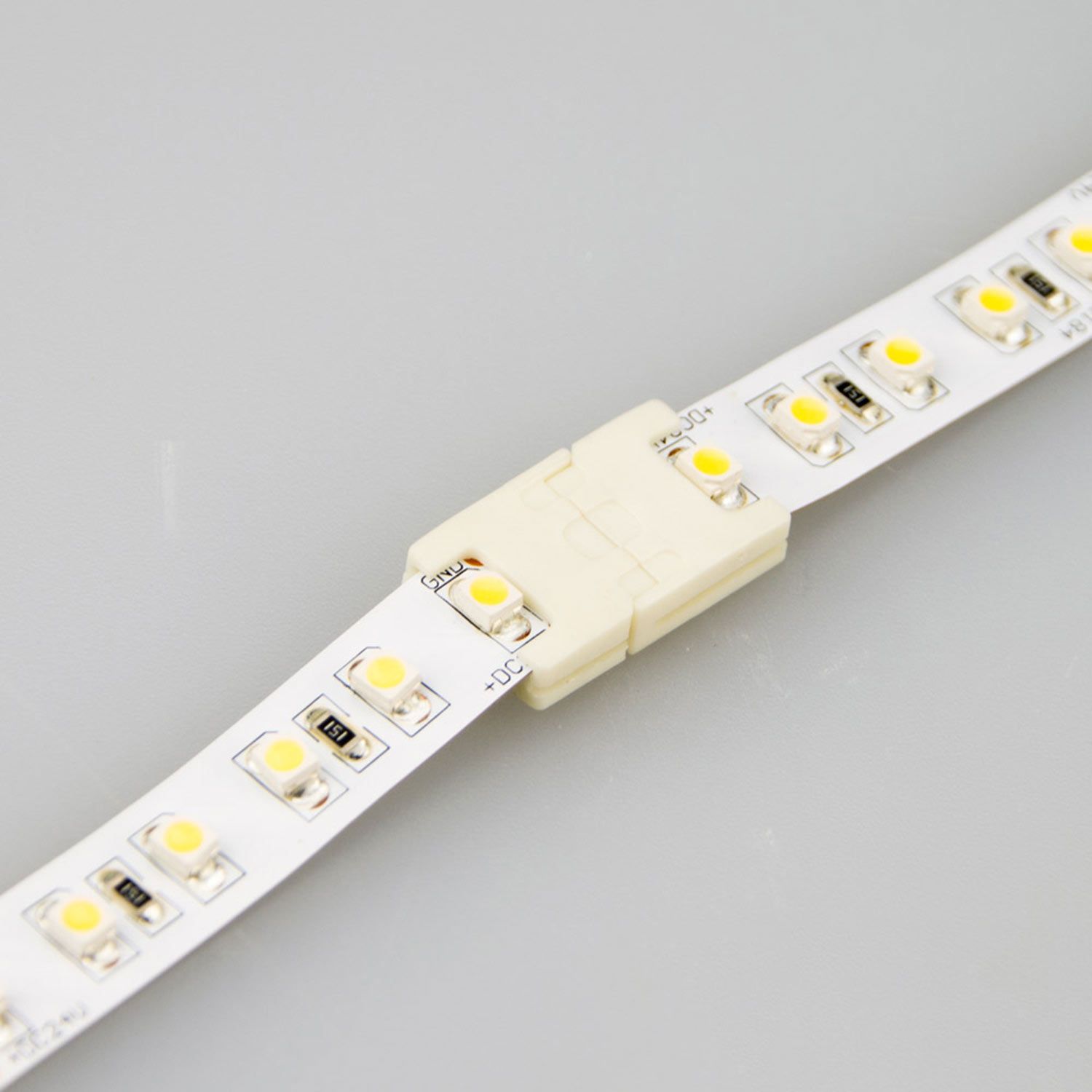 ISOLED Clip-Verbinder (max. 5A) C2-210 für 2-pol. IP20 Flexstripes mit Breite 10mm, Pitch >8mm - 2
