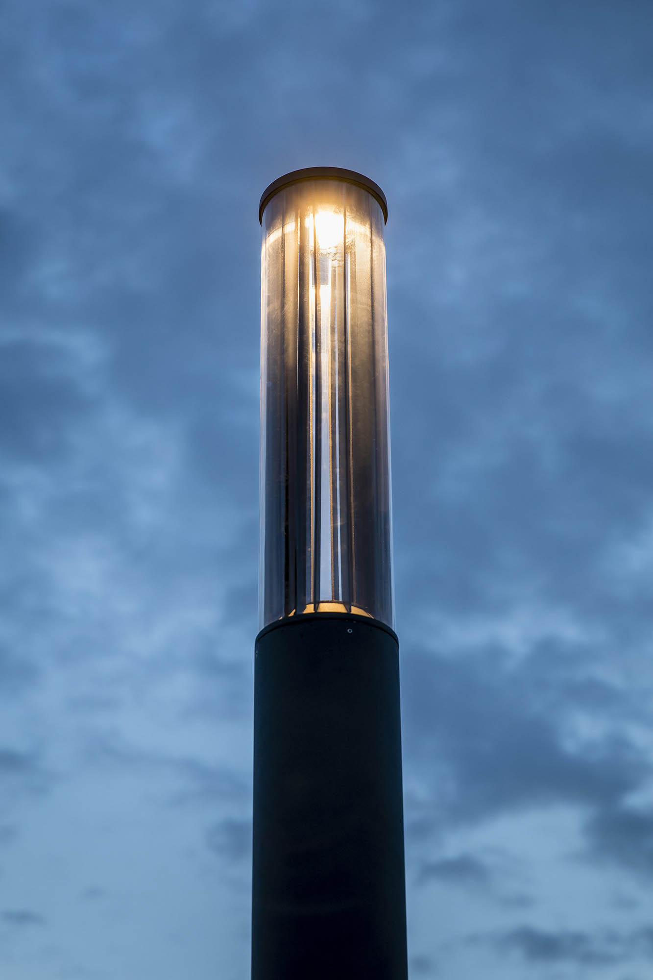Faro SCREEN 3100 Dunkelgrau 2700K 360º DALI Straßenlampe - 2