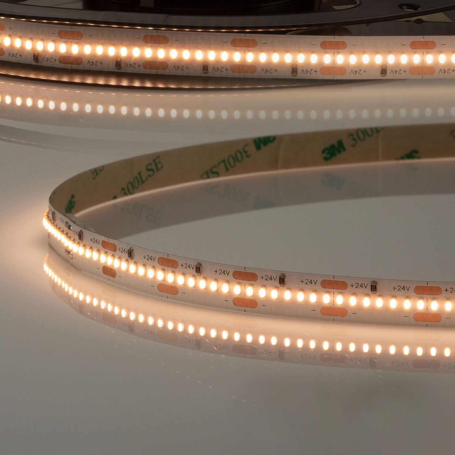 ISOLED LED CRI930 Linear8 Flexband, 24V DC, 22W, IP20, 3000K, 5m Rolle, 350 LED/m ISOLED LED CRI930 Linear8 Flexband, 24V DC, 22W, IP20, 3000K, 5m Rolle, 350 LED/m - 1