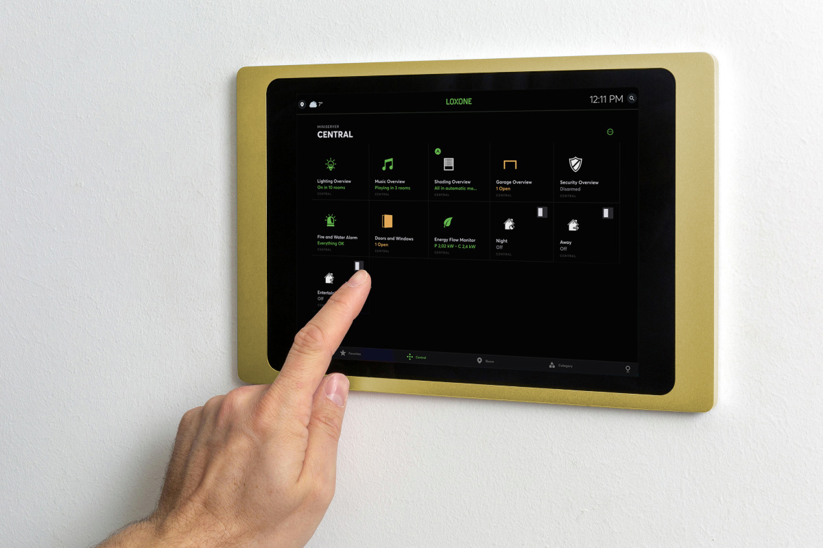 Loxone iPad Wallmount 10,9" Gold - Produktbild 3