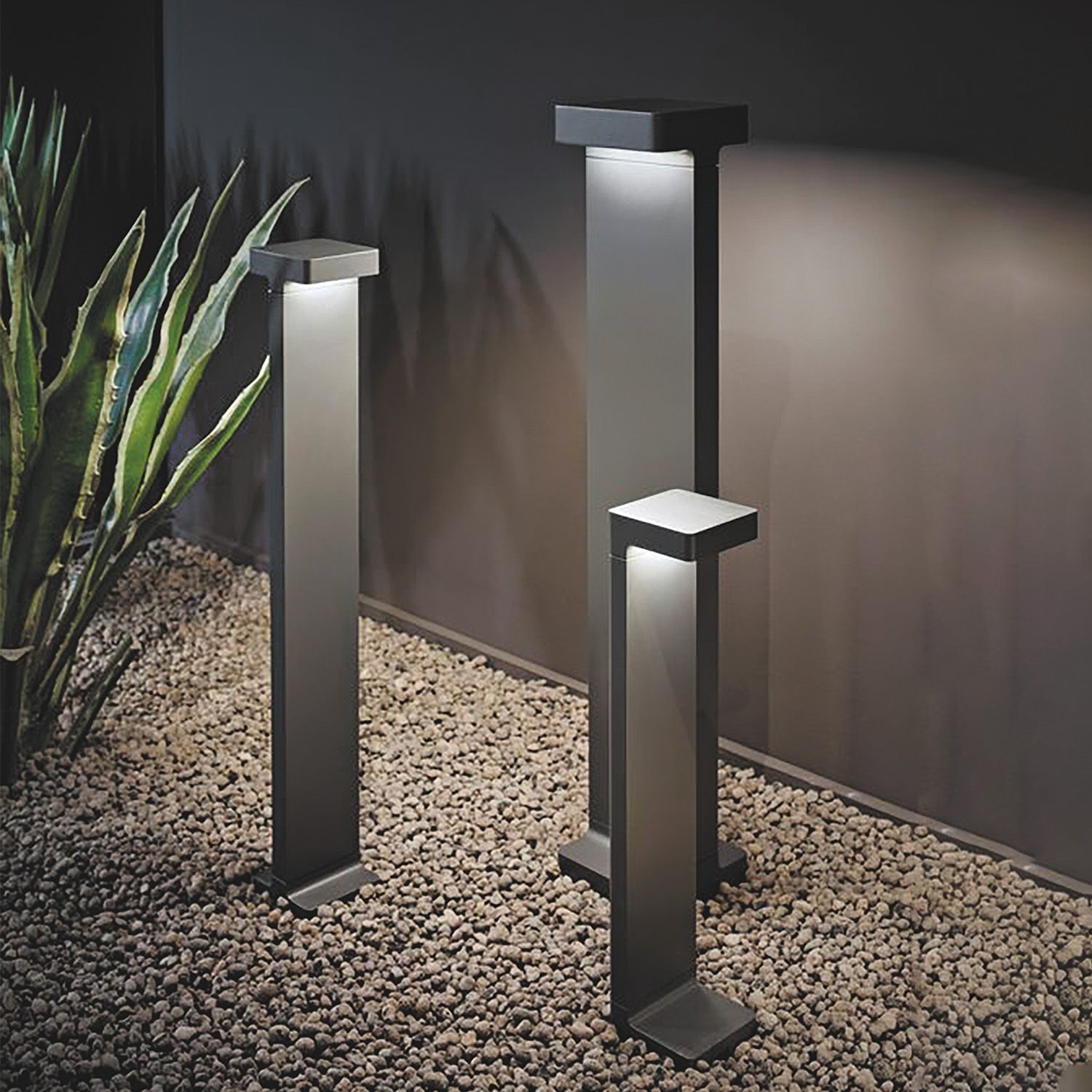 ISOLED LED Wegeleuchte Poller-1, 30cm, 7W, sandschwarz, warmweiß - 7