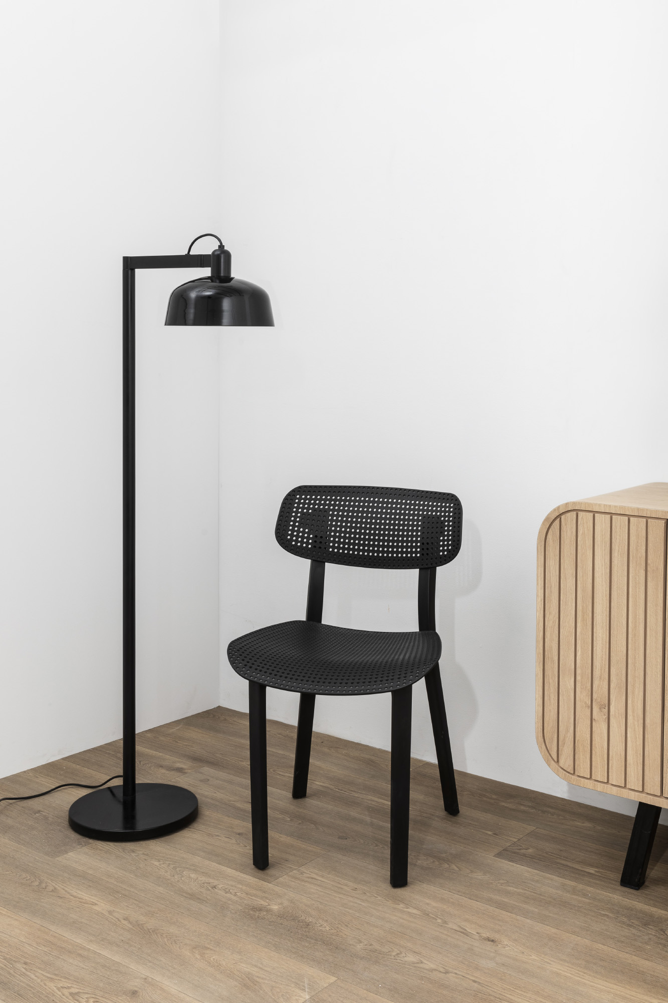 Faro TATAWIN Schwarze Stehleuchte für das Wohnzimmer - 5