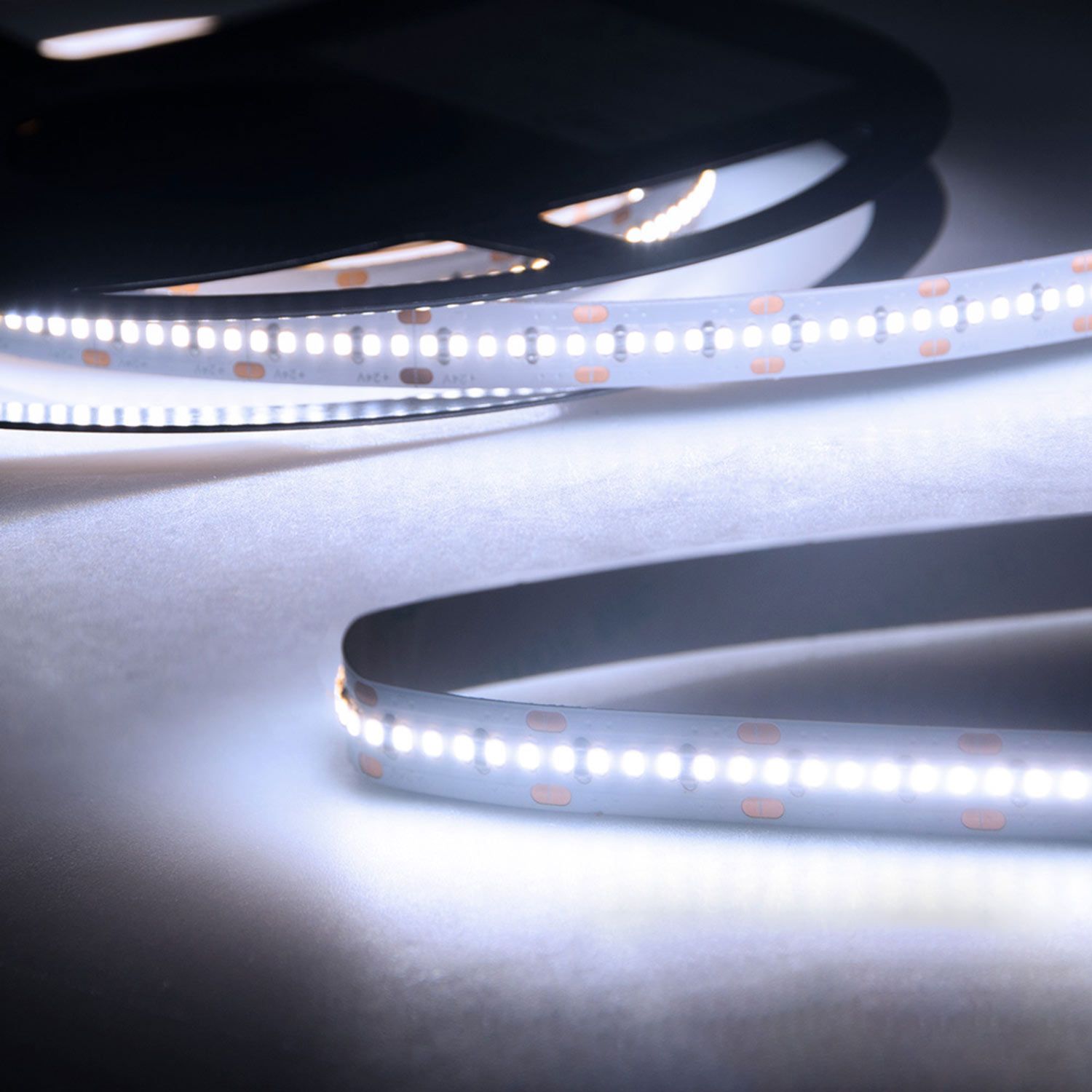 ISOLED LED CRI965 Linear10 Flexband, 24V DC, 6W, IP20, 6500K, 5m Rolle, 180 LED/m - 1