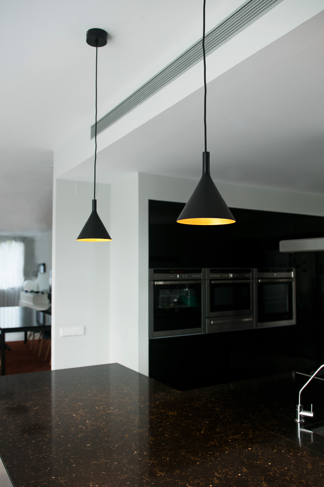 Faro PAM 165 Hängeleuchte schwarz und gold - 2