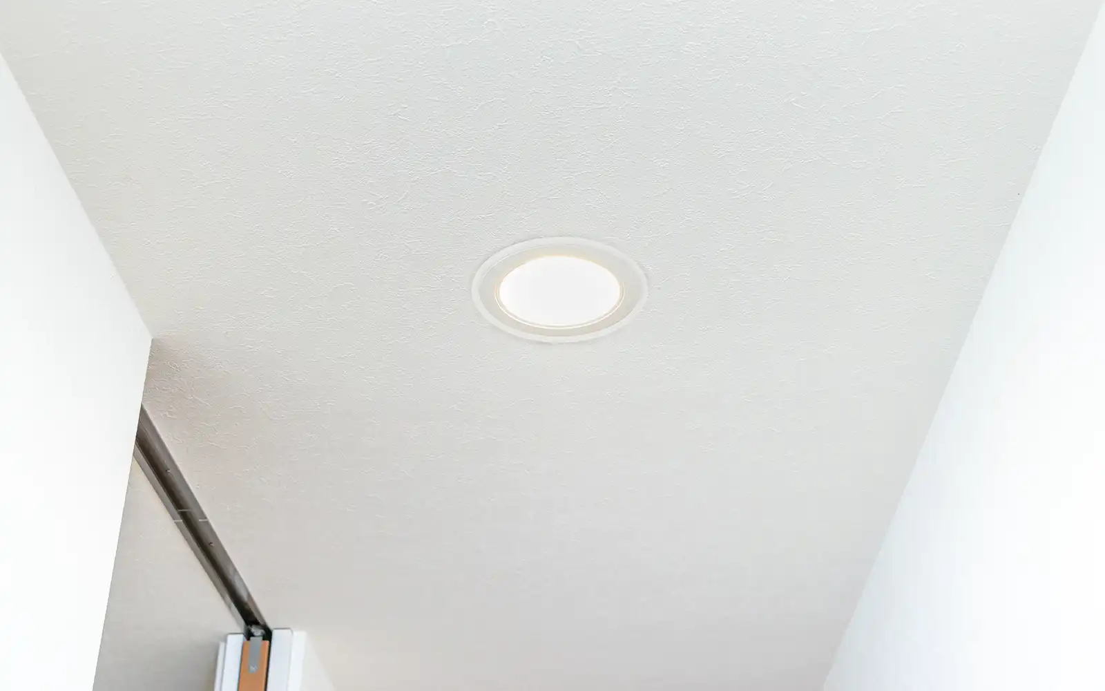 ISOLED Loch Adapterring für Downlights, mit Federn, weiß, ID 201mm - AD 287mm - 2