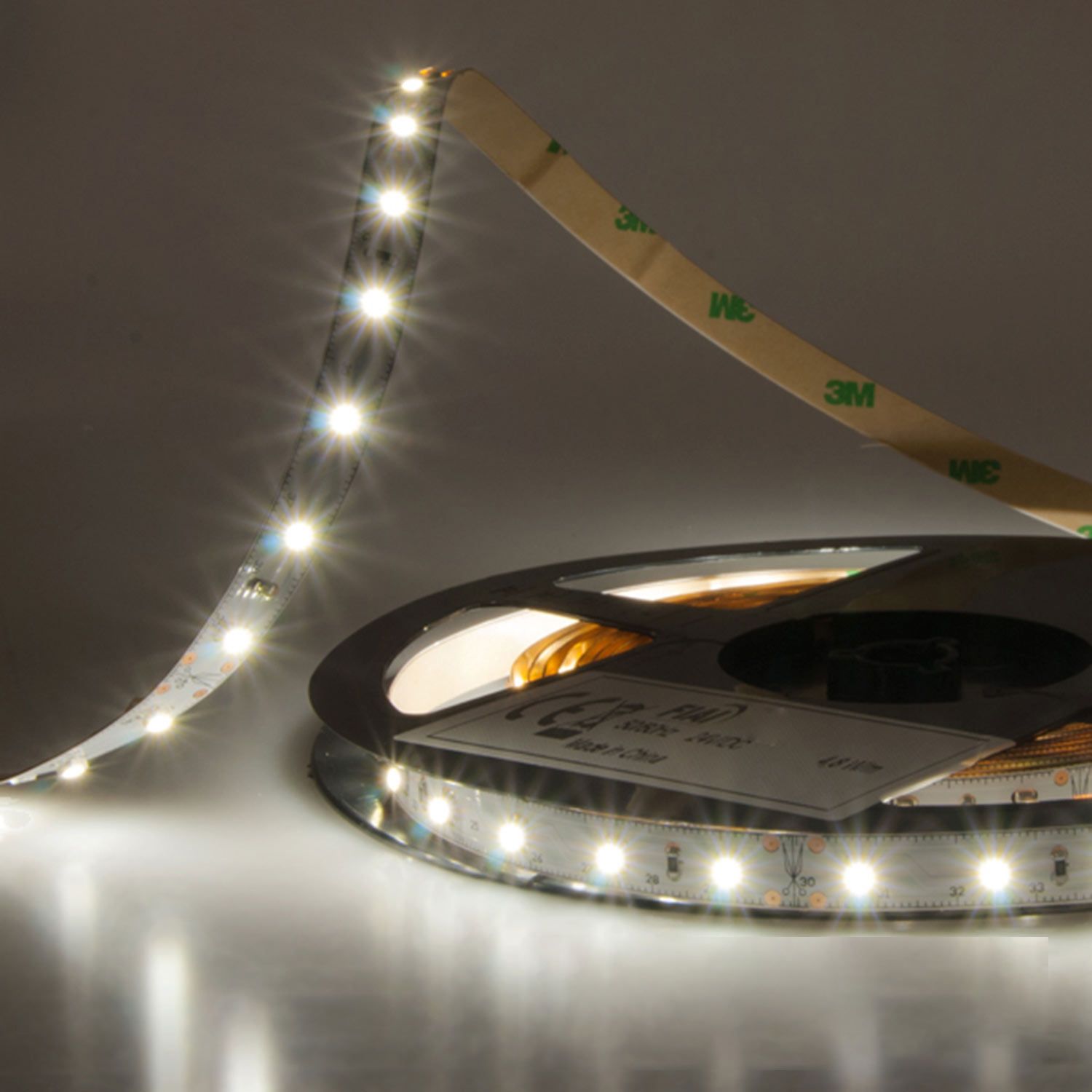 ISOLED LED SIL840 Flexband, 24V DC, 4,8W, IP20, 4000K, 5m Rolle, 60 LED/m ISOLED LED SIL840 Flexband, 24V DC, 4,8W, IP20, 4000K, 5m Rolle, 60 LED/m - 1