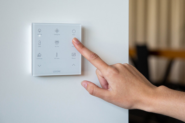 Loxone Touch Pure Flex Battery Air Samtweiß - 5
