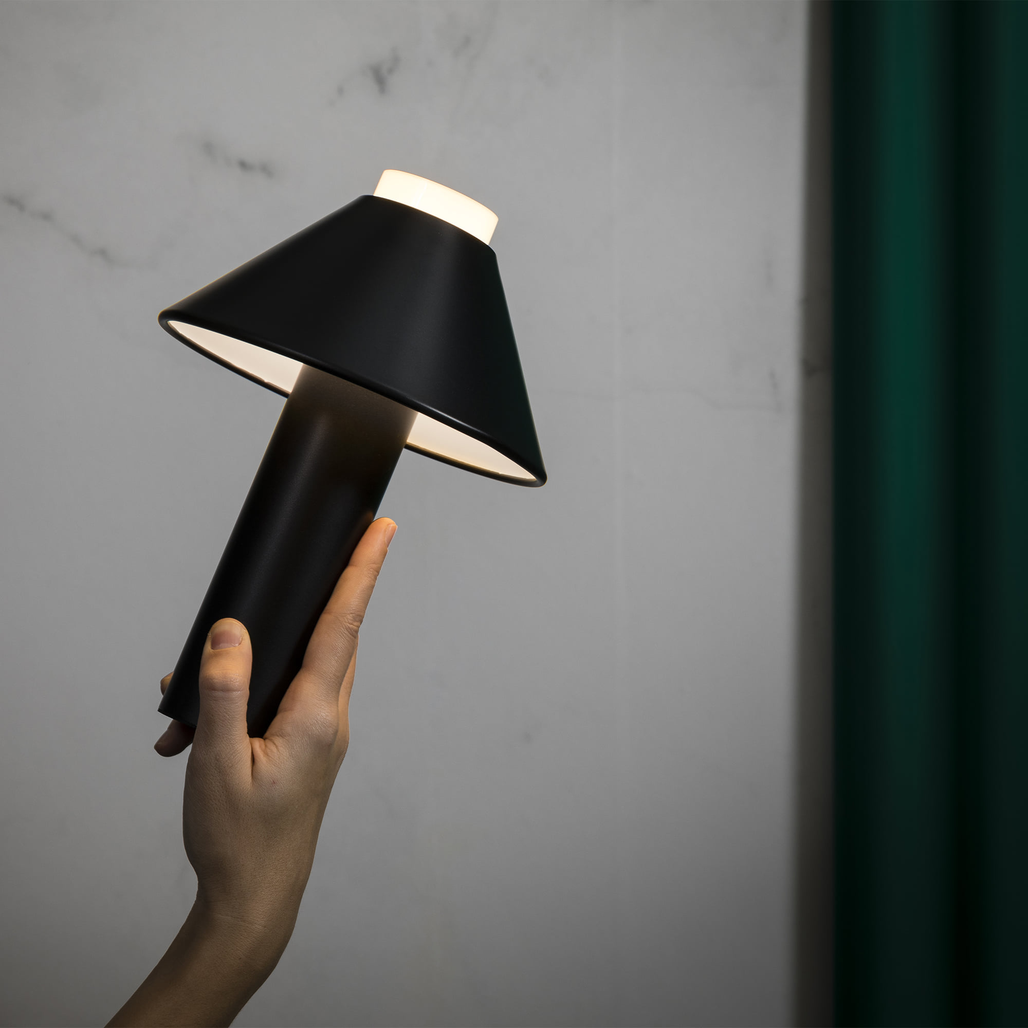Faro FUJI Schwarze tragbare Lampe - 5