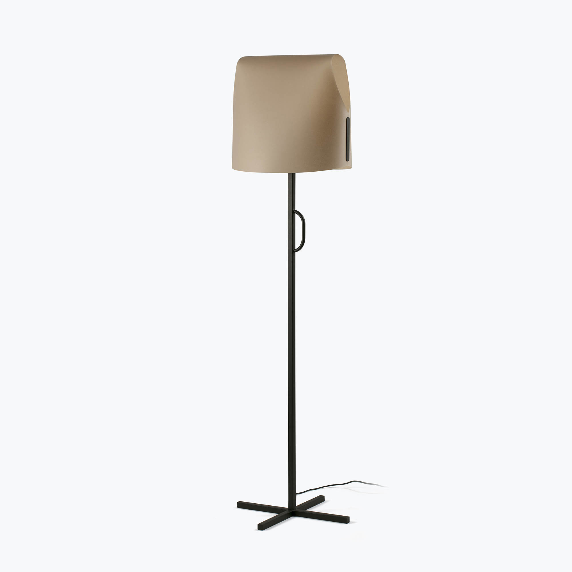Faro LUANG Stehlampe für das Wohnzimmer, schwarz/camel - 1