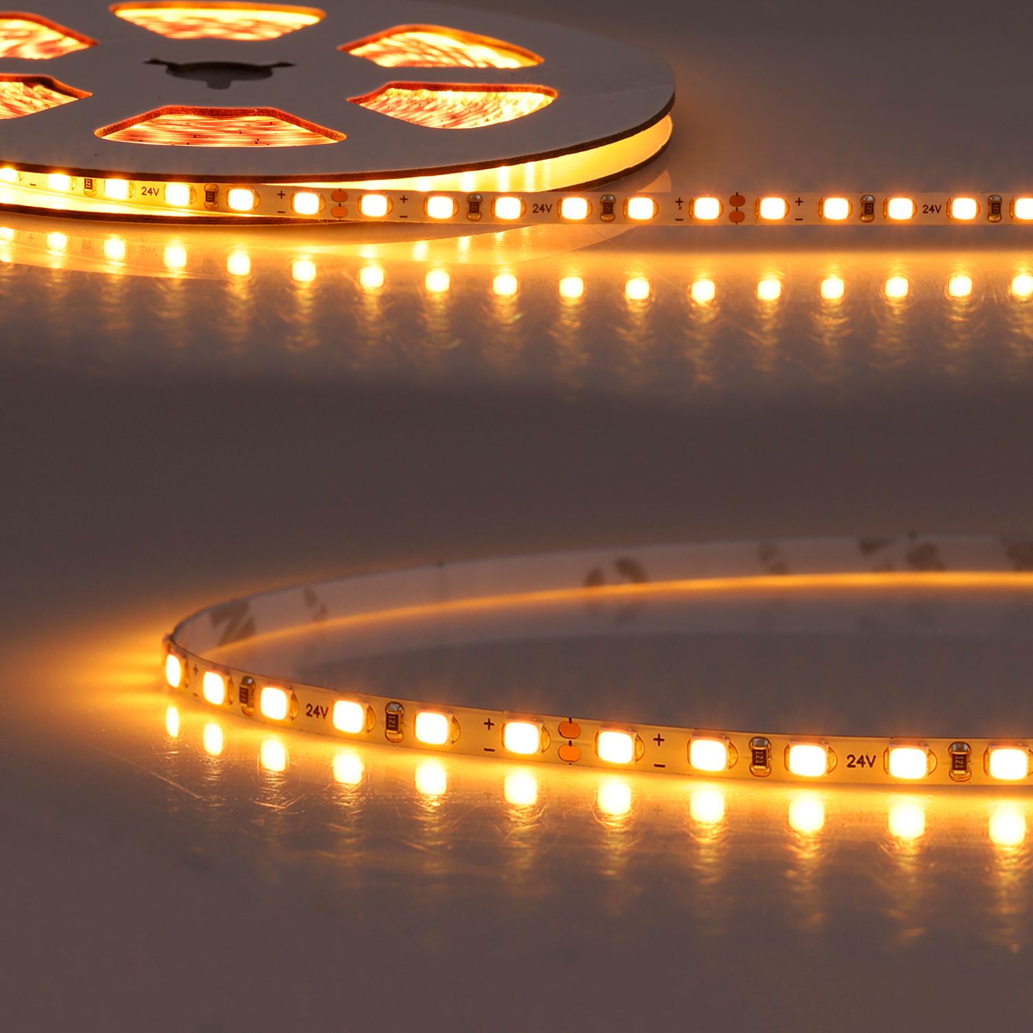 ISOLED LED CRI819 Flexband, 24V DC, 15W, IP20, Amber, 5m Rolle, 120 LED/m ISOLED LED CRI819 Flexband, 24V DC, 15W, IP20, Amber, 5m Rolle, 120 LED/m - 1