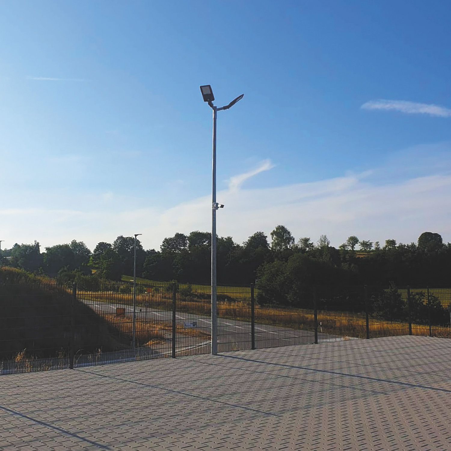 ISOLED LED Street Light HE115, 4000K, 1-10V dimmbar, Winkel Typ III - 8