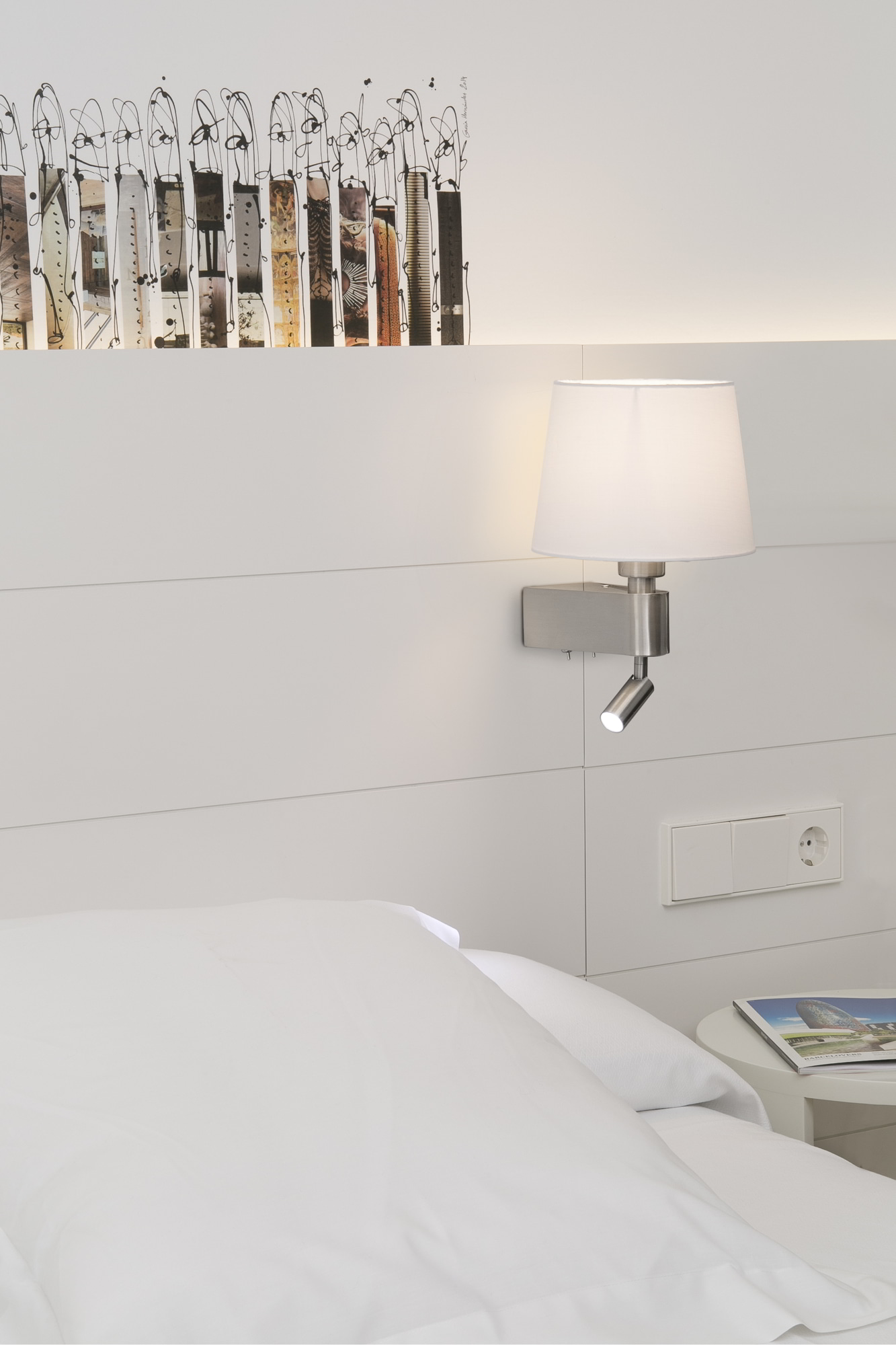 Faro ROOM Wandleuchte weiß mit LED-Leser - Produktbild 2