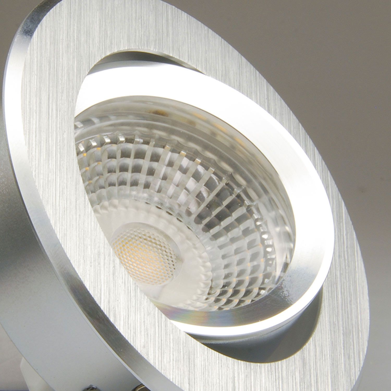 ISOLED MR16 LED Strahler 6W GLAS-COB, 70°, warmweiß, dimmbar - 3