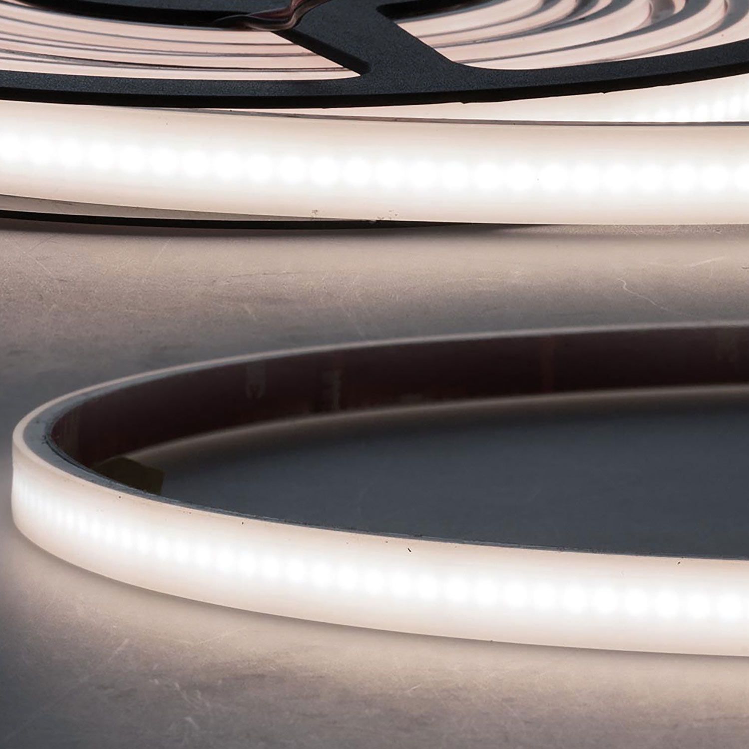 ISOLED LED AQUA940 Flexband, milchig, 24V DC, 10W, IP67, 4000K, 5m Rolle, 240 LED/m ISOLED LED AQUA940 Flexband, milchig, 24V DC, 10W, IP67, 4000K, 5m Rolle, 240 LED/m - 1