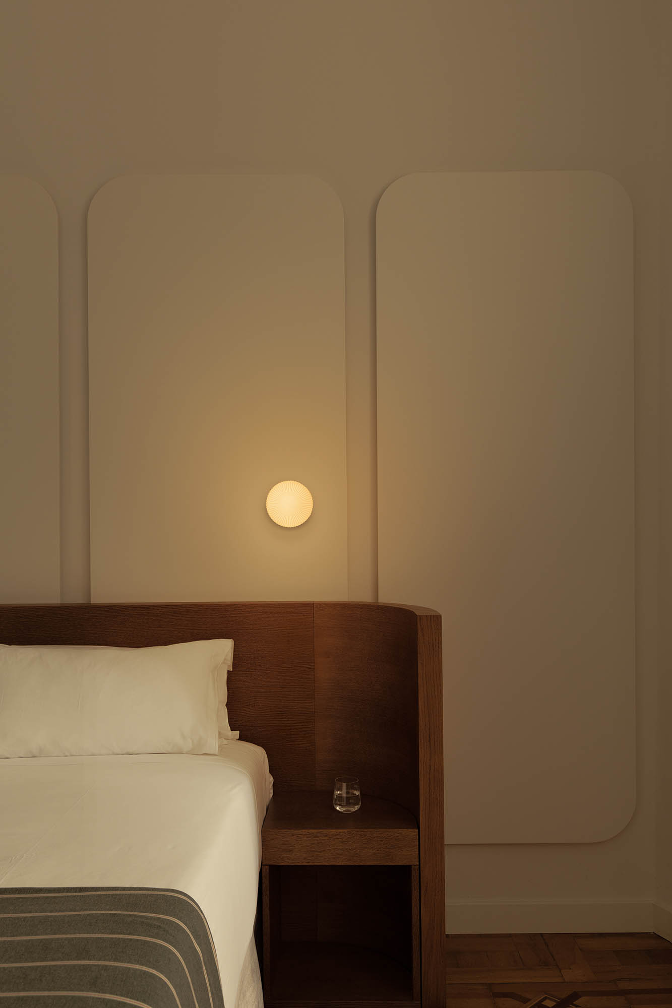 Faro ISABELLE 150 Wandleuchte/Deckenleuchte weiß 8W 2700K IP44 - 4