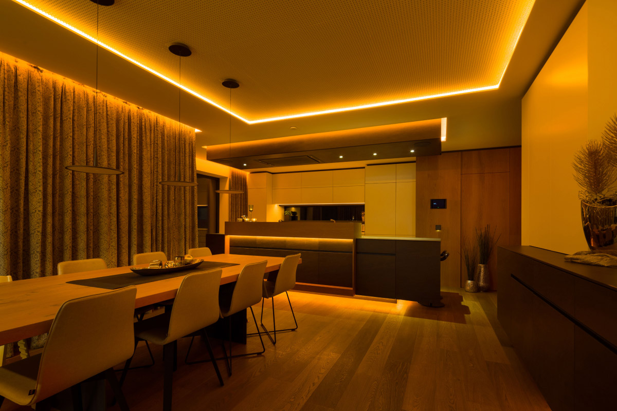 Loxone RGBW LED Streifen 5m IP68 (wasserfest) - Produktbild 3