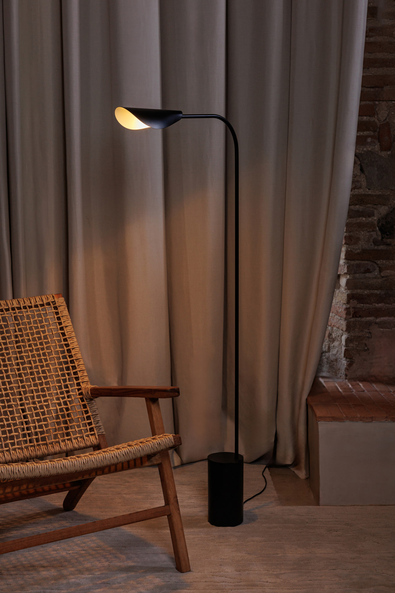 Faro LIGGERA Wohnzimmer-Stehlampe Schwarze - 3
