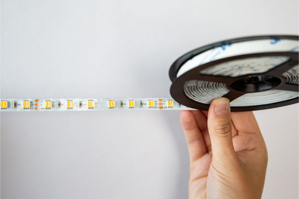 Loxone LED Streifen Tunable White IP65 (spritzwasserfest) - Produktbild 7