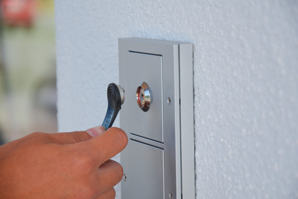 Loxone Elektronischer Schlüsselleser - iButton Leser Outdoor - Produktbild 3